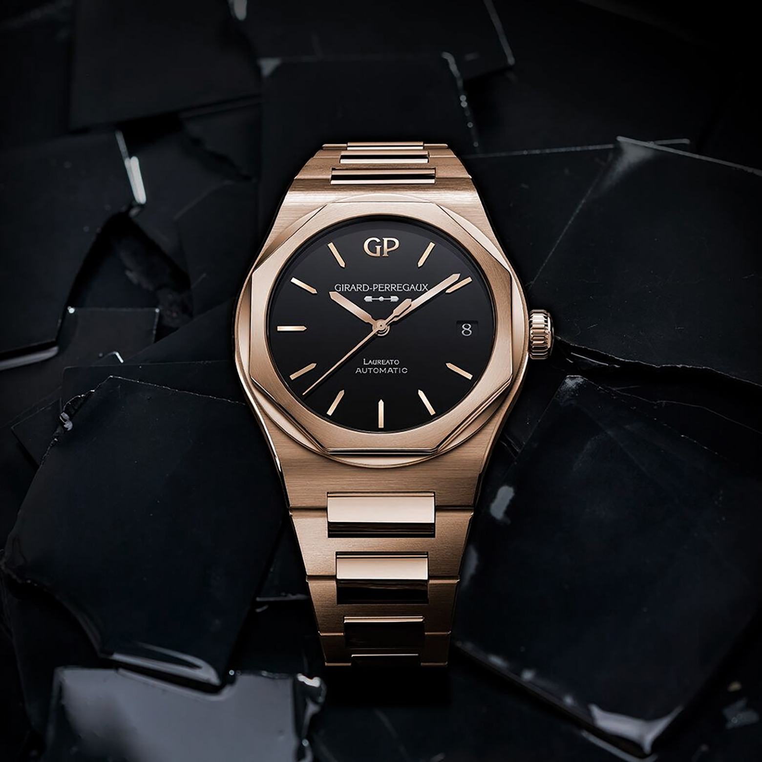 Наручные часы Girard-Perregaux Laureato 81010-52-3118-1CM купить в Минске