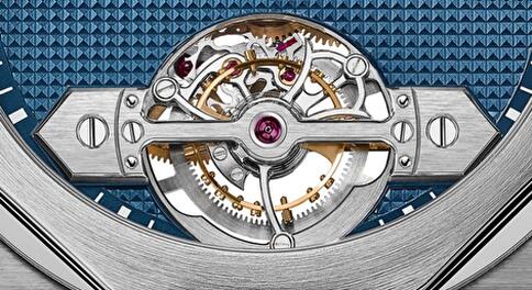 Laureato Tourbillon 43mm