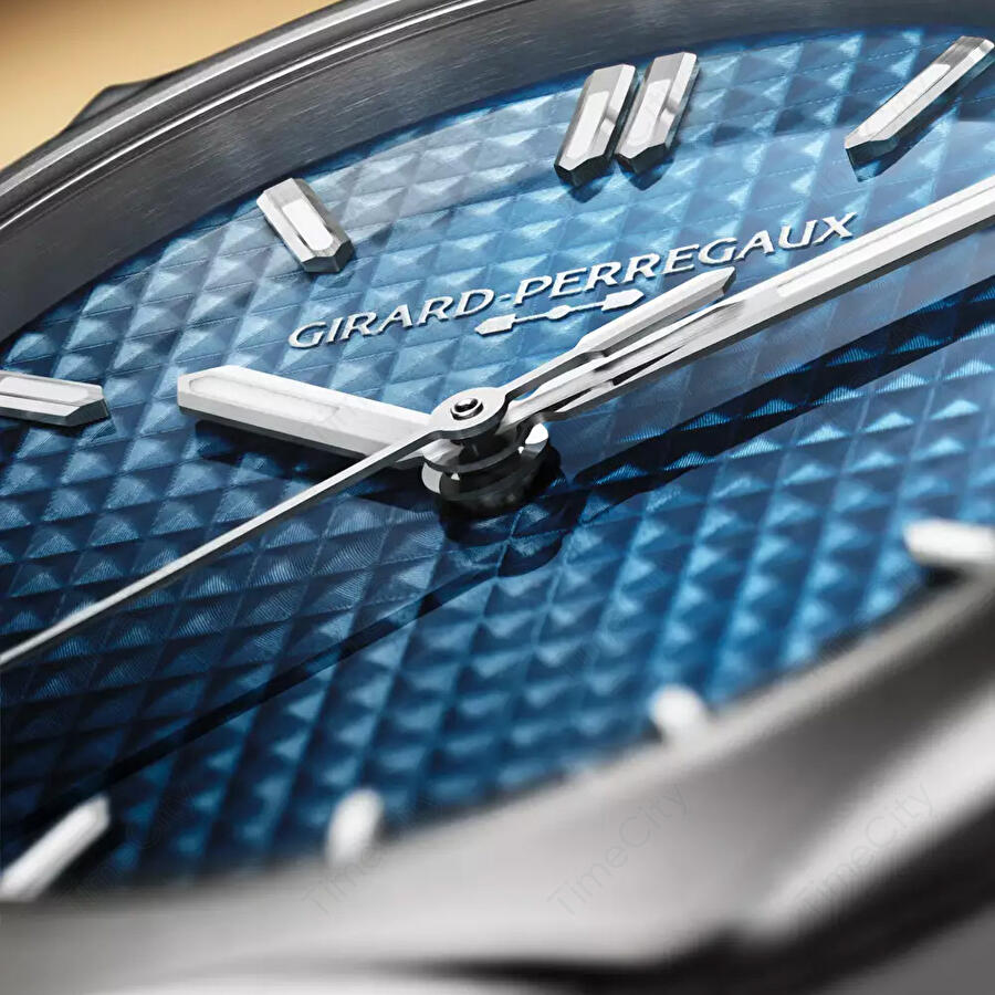 Girard-Perregaux 81008-11-3530-1CM (810081135301cm) - Laureato Fifty 39mm