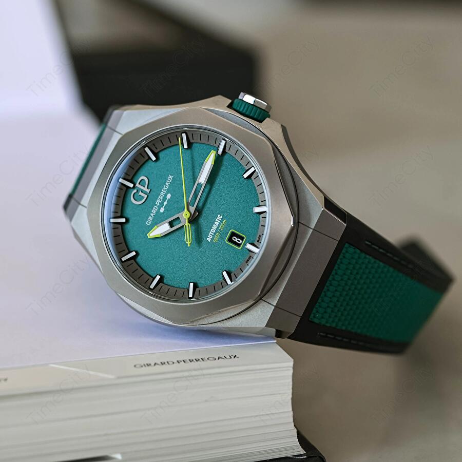 Girard-Perregaux 81070-21-3405-1CX (810702134051cx) - Laureato Absolute Aston-Martin F1® Edition 44 mm Girard-Perregaux 81070-21-3405-1CX (810702134051cx) - Laureato Absolute Aston-Martin F1® Edition 44 mm