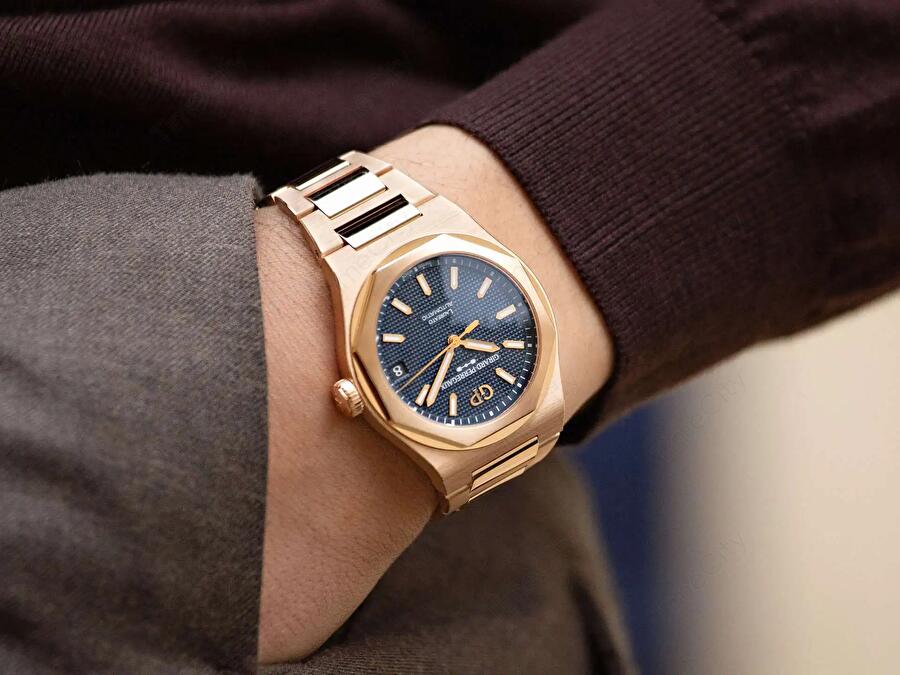 Girard-Perregaux 81010-52-436-52A (810105243652a) - Laureato 42 mm Pink Gold Ultramarine Blue