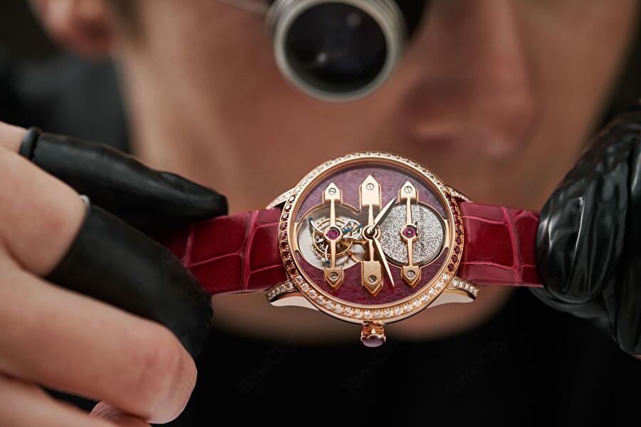 Girard-Perregaux 99242B52CH01-CKHA (99242b52ch01ckha) - Tourbillon With Three Gold Bridges Ruby Heart 38 mm